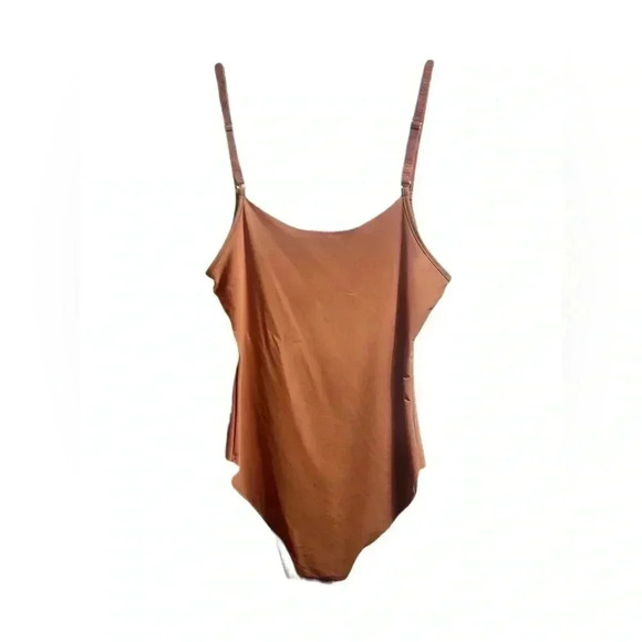NWT Nubian skin seamless lightweight spaghetti cafe au lait naked bodysuit S - Picture 2 of 3
